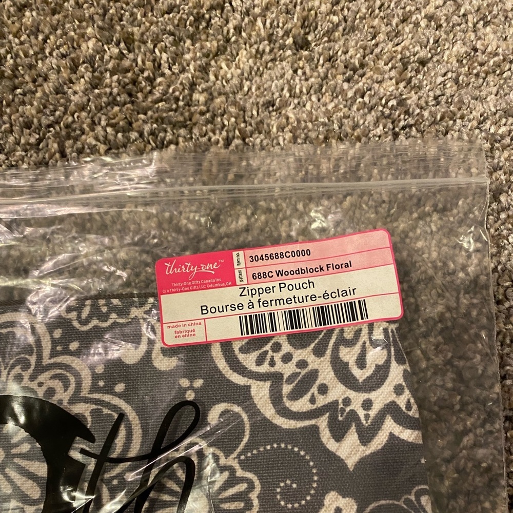 Zipper Pouch - Picture 2 of 4